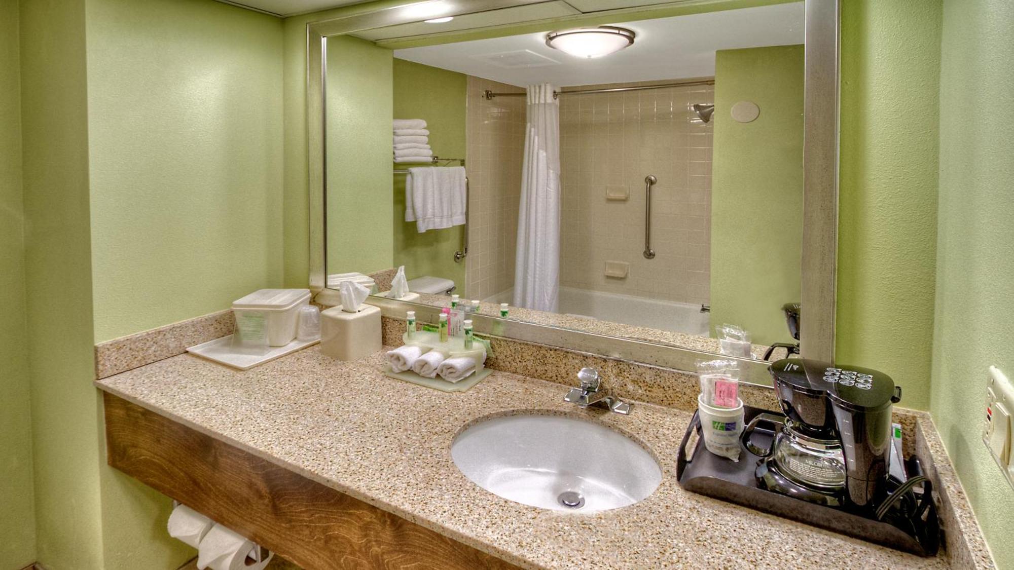 Holiday Inn Express Greenville By Ihg Esterno foto